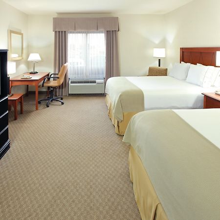 Holiday Inn Express & Suites Pine Bluff/Pines Mall By Ihg Buitenkant foto