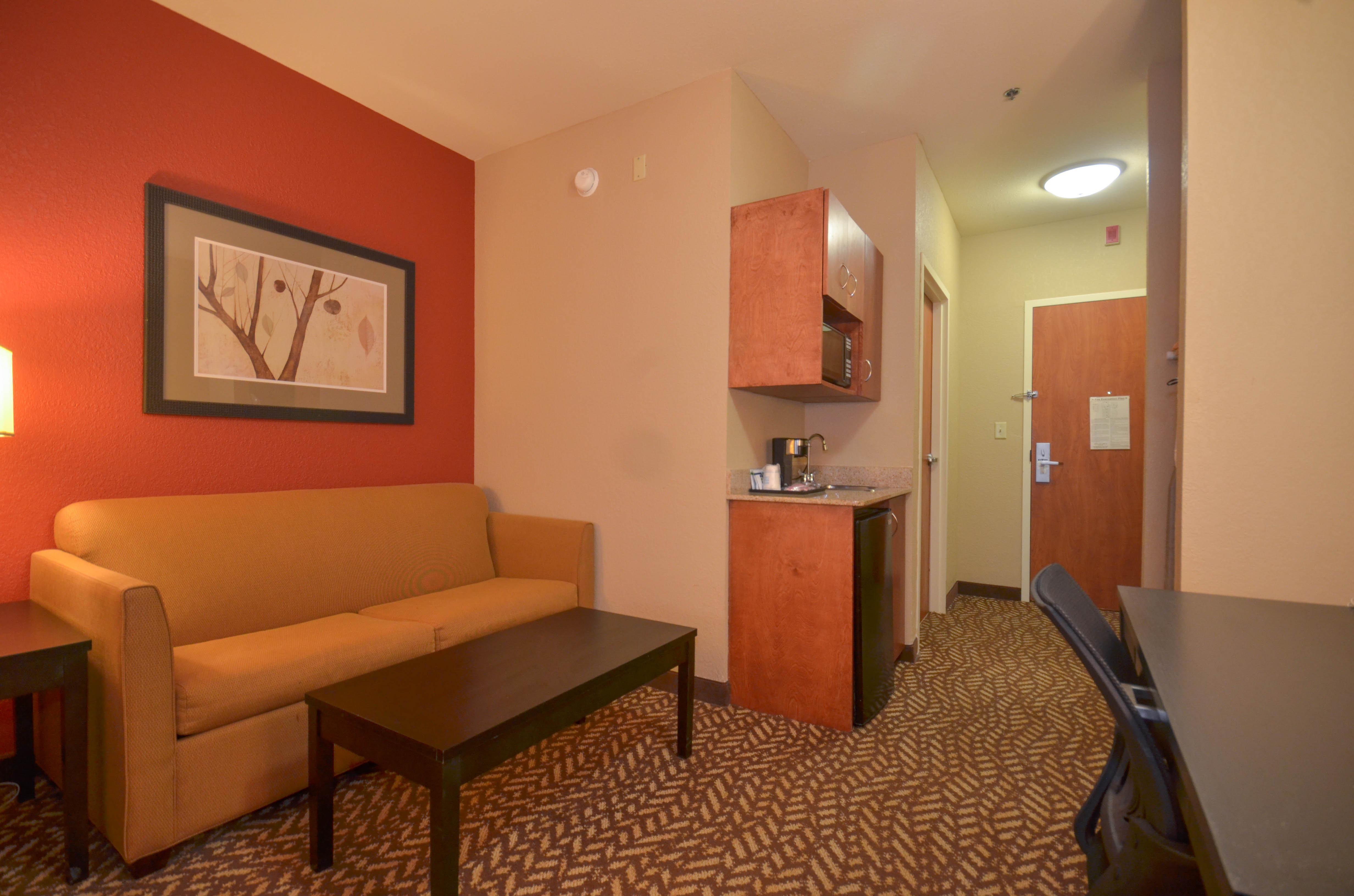 Holiday Inn Express & Suites Pine Bluff/Pines Mall By Ihg Buitenkant foto