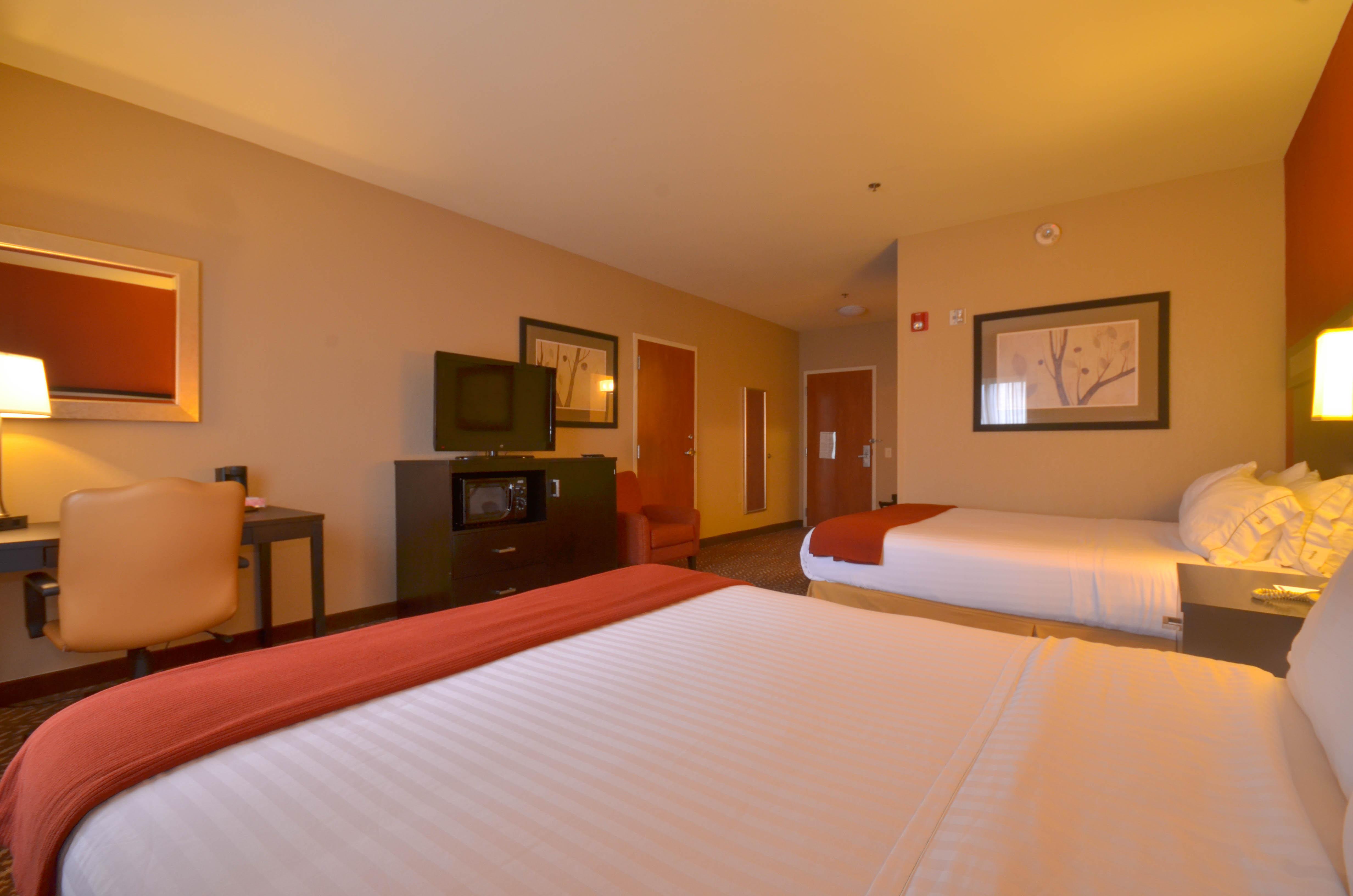 Holiday Inn Express & Suites Pine Bluff/Pines Mall By Ihg Buitenkant foto