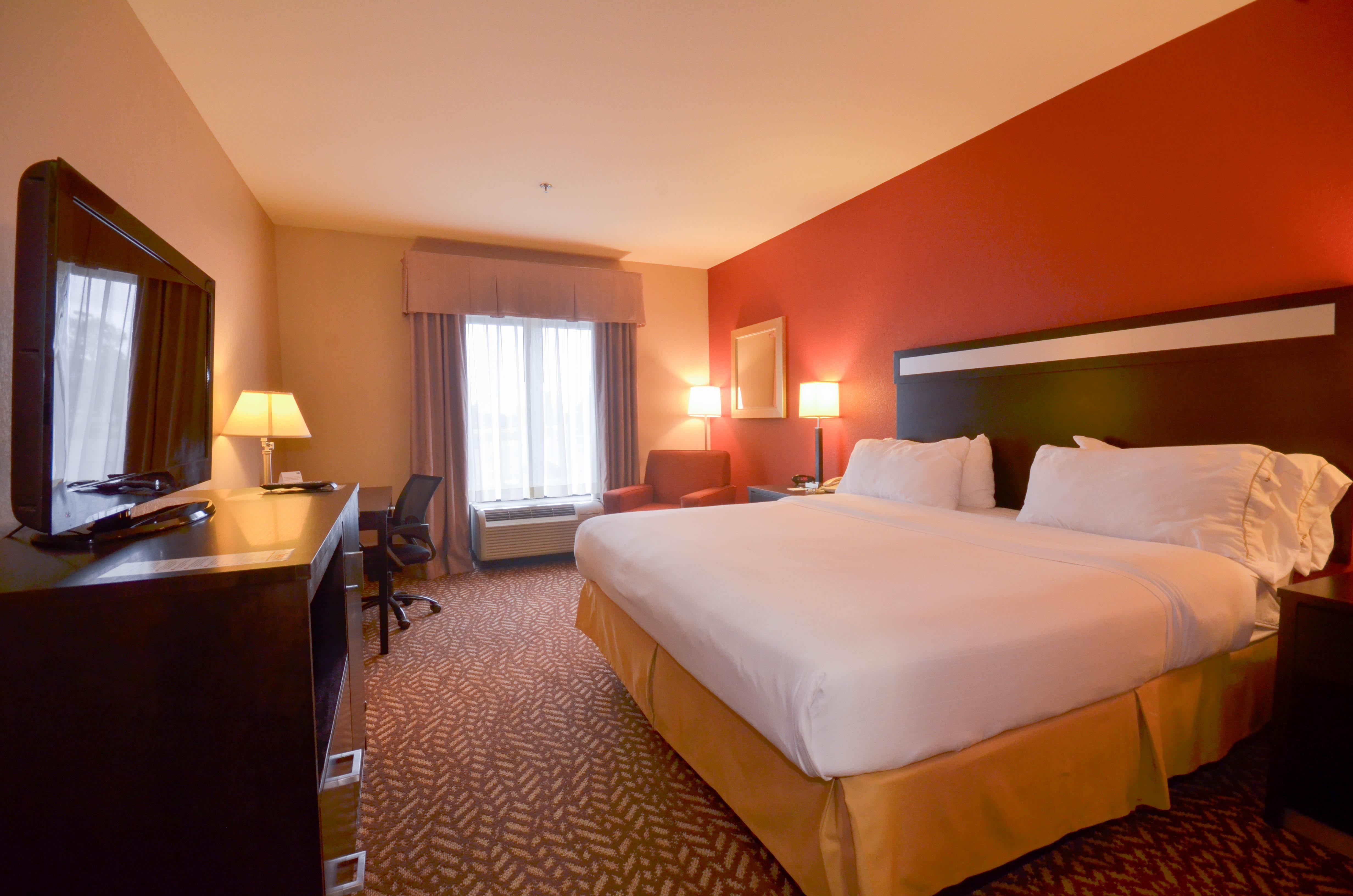 Holiday Inn Express & Suites Pine Bluff/Pines Mall By Ihg Buitenkant foto