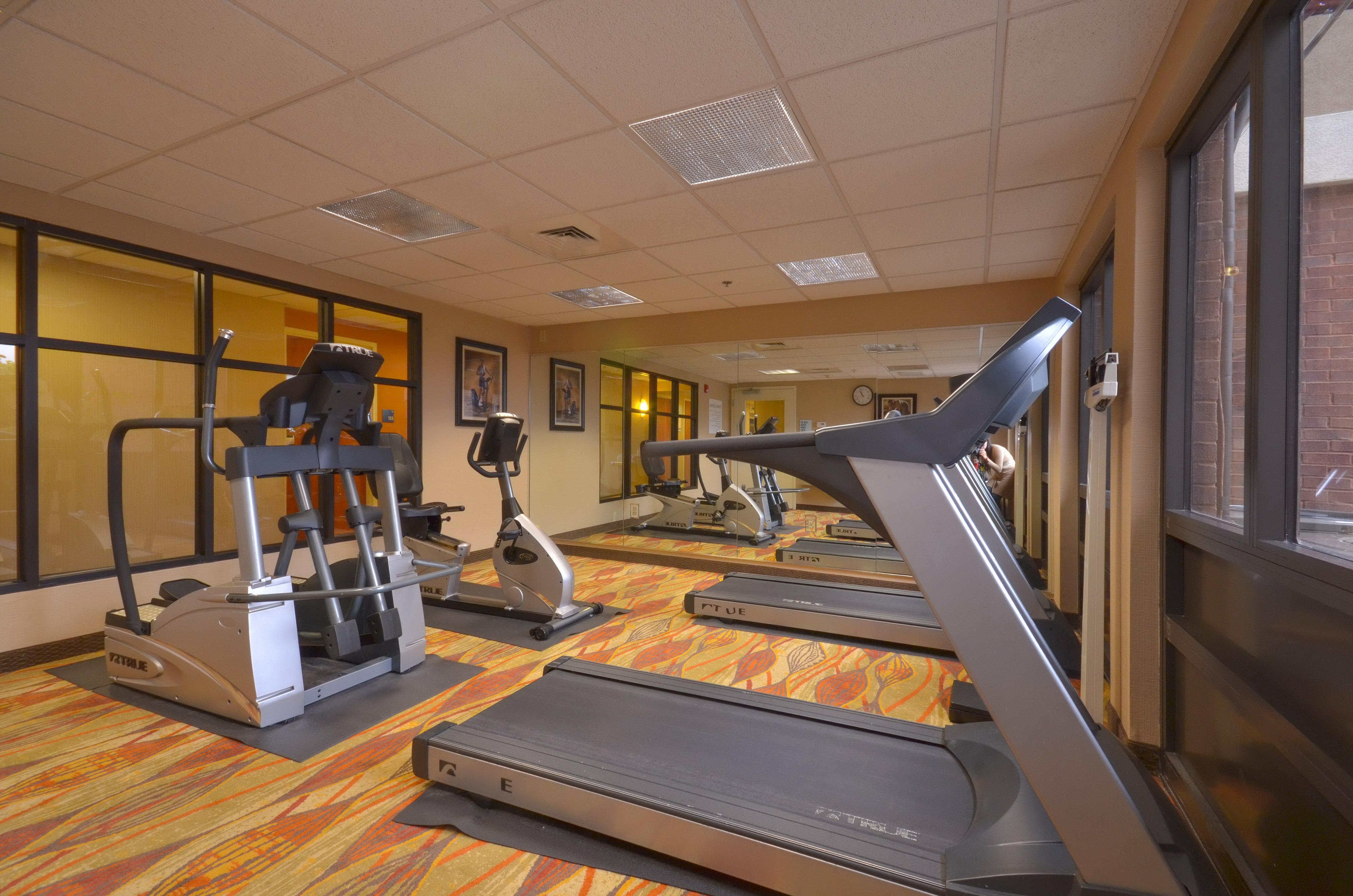 Holiday Inn Express & Suites Pine Bluff/Pines Mall By Ihg Buitenkant foto