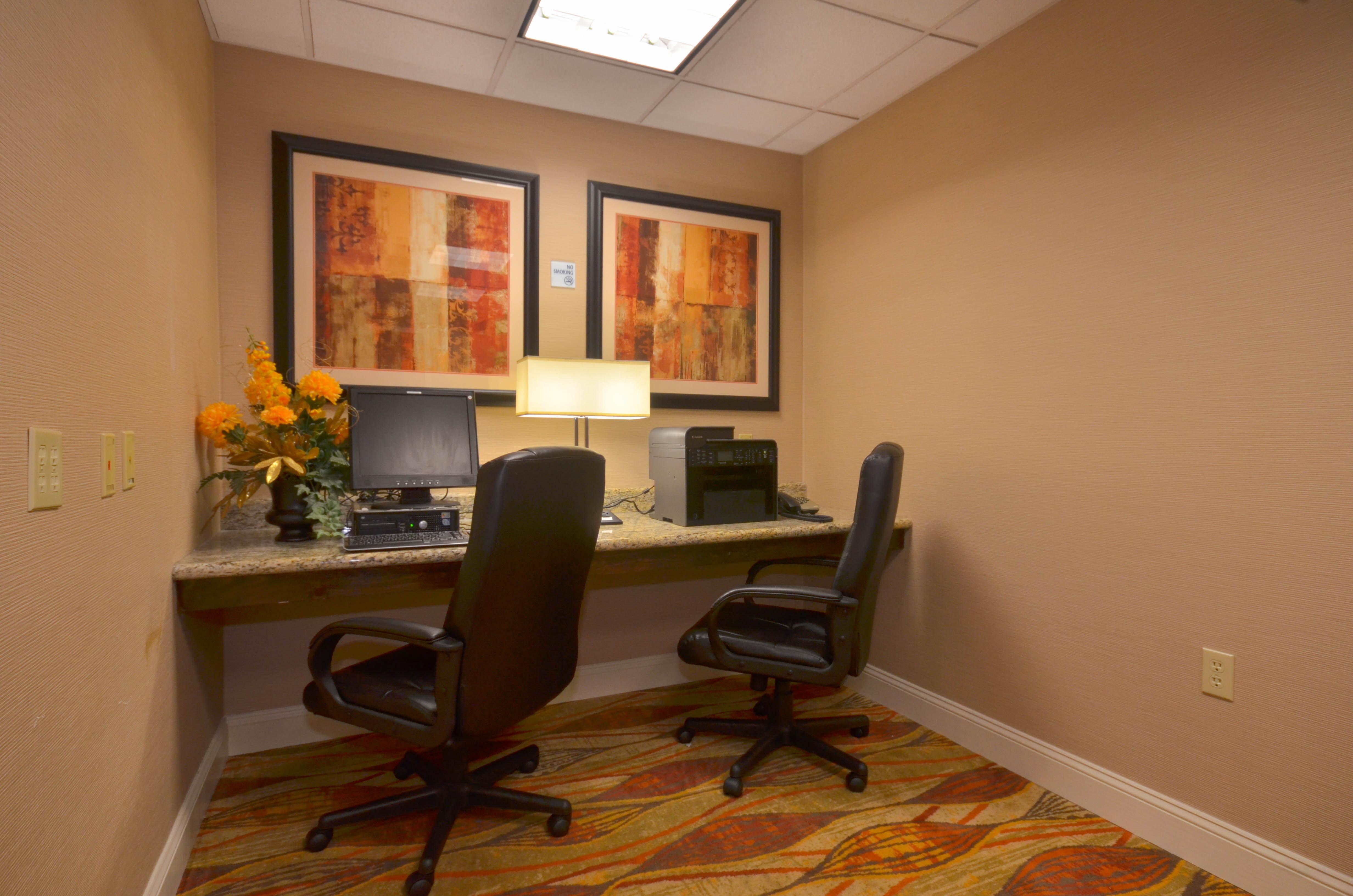 Holiday Inn Express & Suites Pine Bluff/Pines Mall By Ihg Buitenkant foto